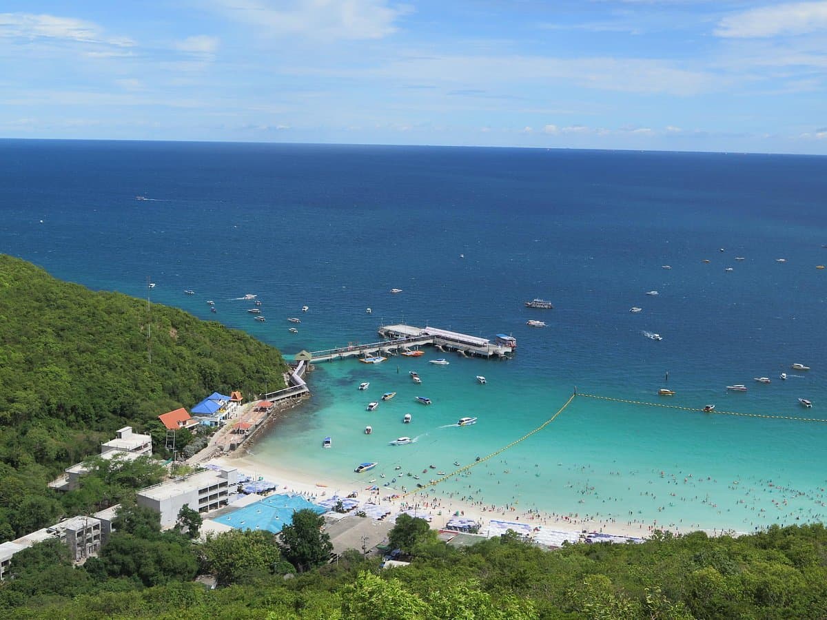 Tawaen Beach (Koh Larn) in Thailand