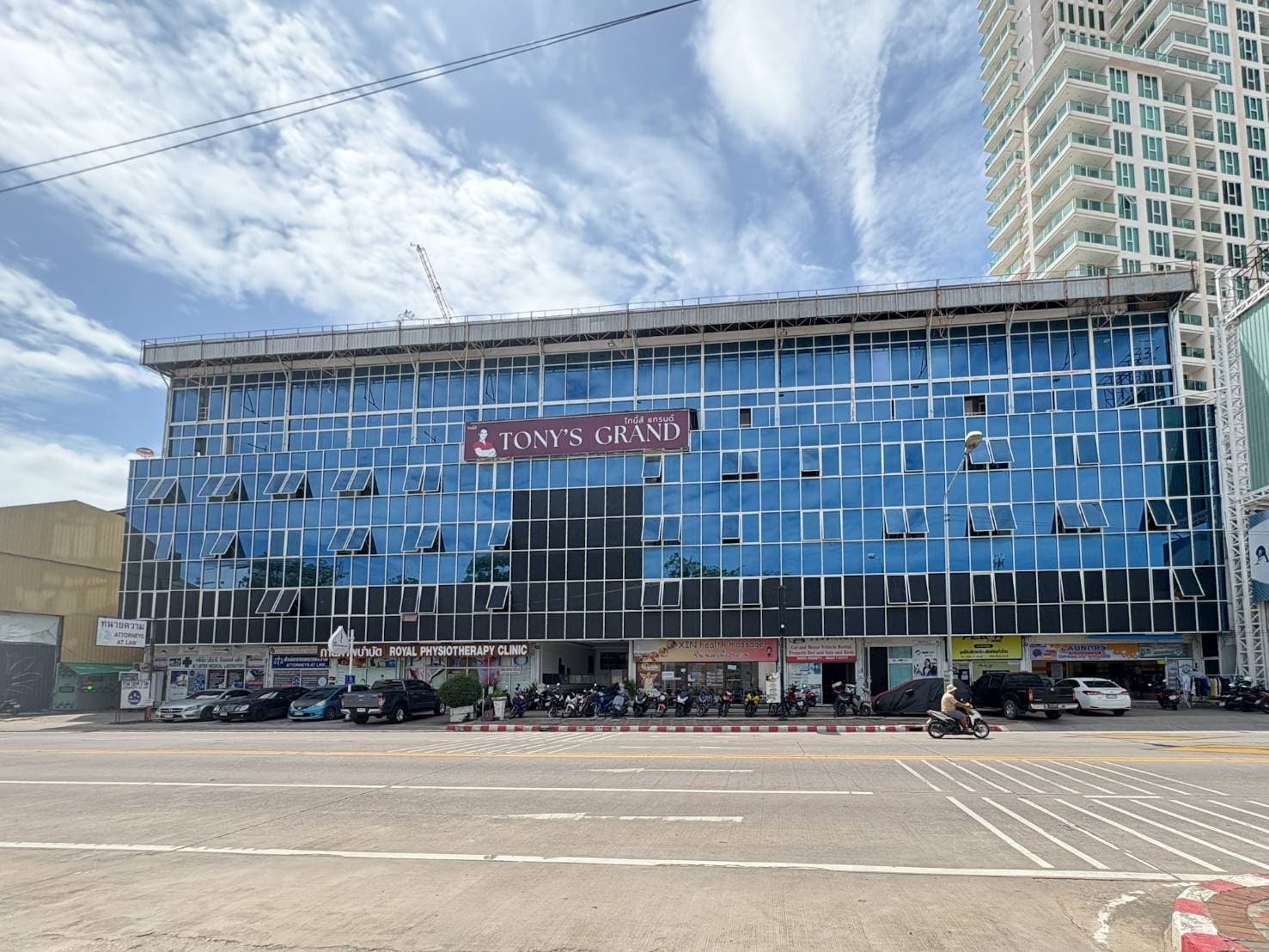 Tony's Grand Hotel in Thailand
